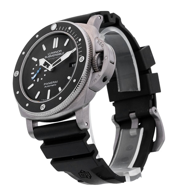 Panerai Submersible PAM01389 Image 2